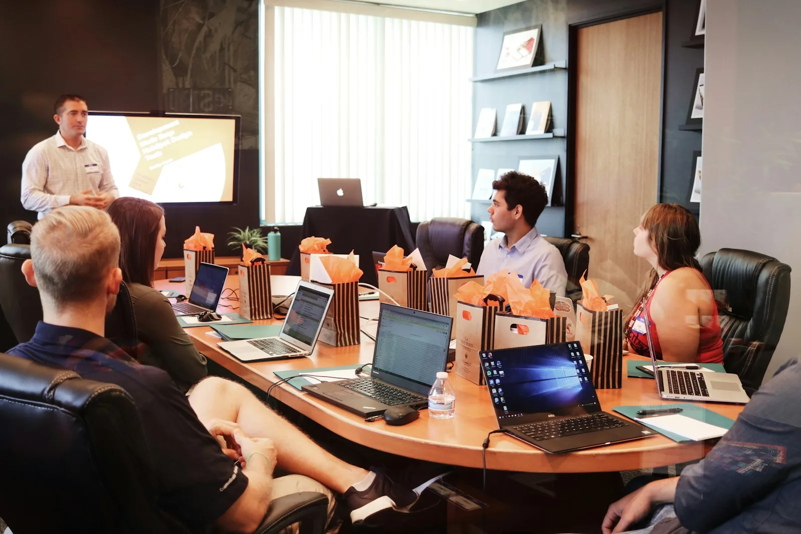 5 Questions to Ask Before Hiring a Commercial Cleaning Vendor